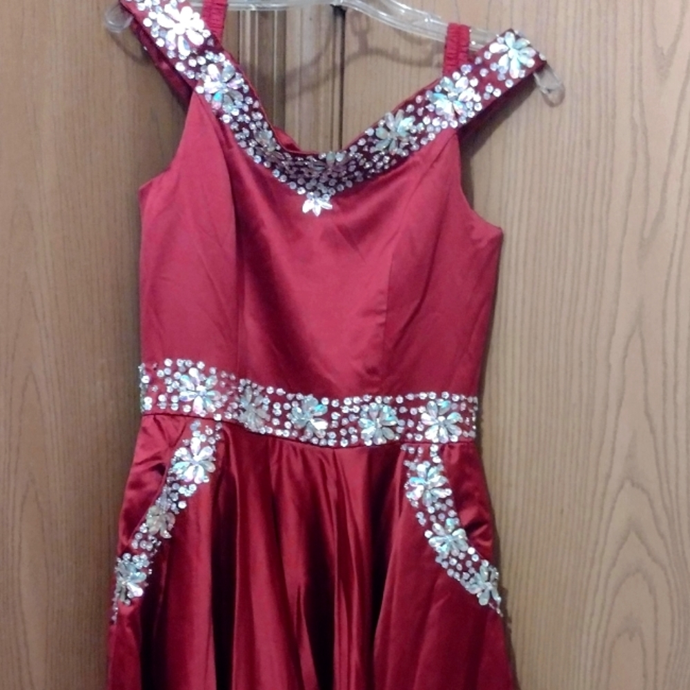 Girls size 16 pageant dress